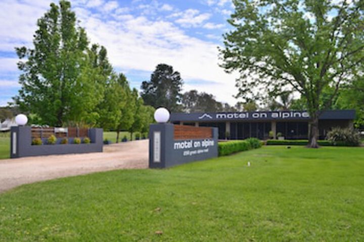 Abbeyard VIC Lightning Ridge Tourism