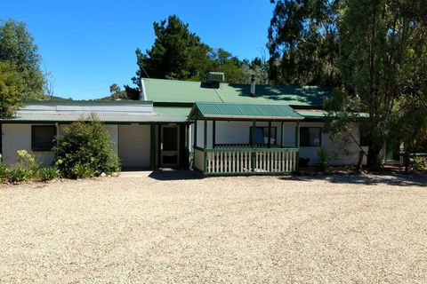 Fernleigh Farmstay & Bike Park - Lightning Ridge Tourism 2