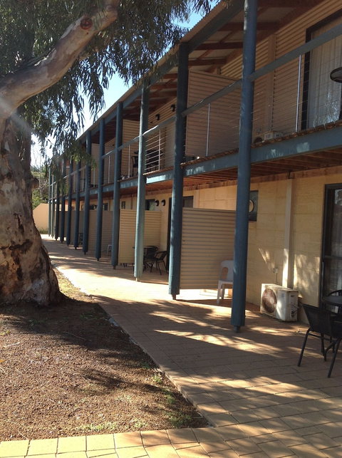 Pelican's Nest - Lightning Ridge Tourism 2