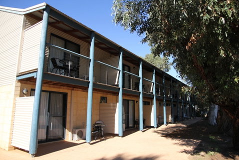 Pelican's Nest - Lightning Ridge Tourism 3
