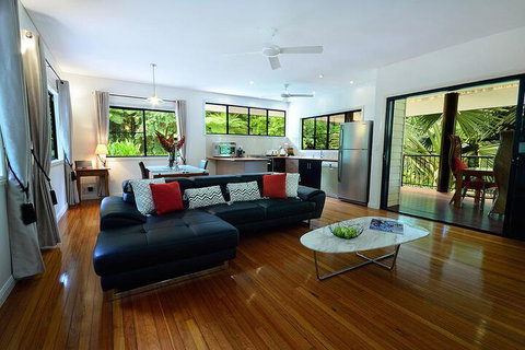 Misty Mountains Rainforest Retreat - Lightning Ridge Tourism 5