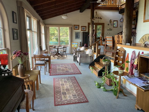 The Goat And Goose B&B - Lightning Ridge Tourism 6