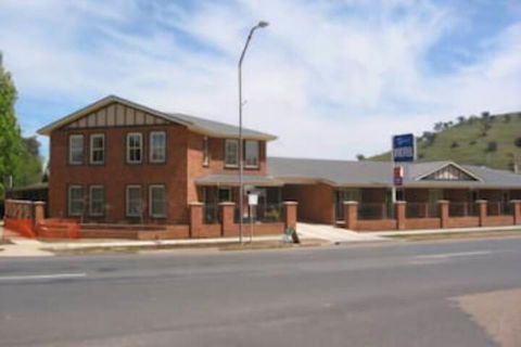 Gabriel Motor Inn - Lightning Ridge Tourism 0