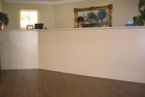 Gabriel Motor Inn - Lightning Ridge Tourism 3