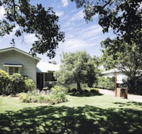 Barbara's Guesthouse - Lightning Ridge Tourism