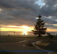 Beachhouse Mollymook - Lightning Ridge Tourism