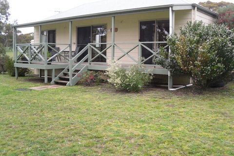 Wenton Farm Holiday Cottages - Lightning Ridge Tourism 1