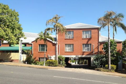 Greenslopes Motor Inn - Lightning Ridge Tourism 0