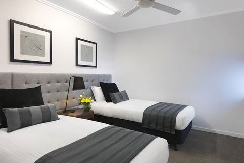 Oaks Mackay Carlyle Suites - Lightning Ridge Tourism 7
