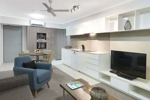 Oaks Mackay Carlyle Suites - Lightning Ridge Tourism 2