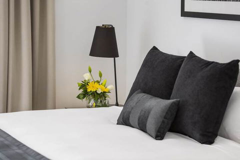 Oaks Mackay Carlyle Suites - Lightning Ridge Tourism 3