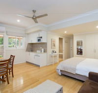 Chapel Woods Bed  Breakfast - Lightning Ridge Tourism