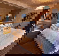 Lorne Hotel - Lightning Ridge Tourism