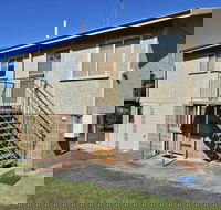 Pebble Shack - Lightning Ridge Tourism