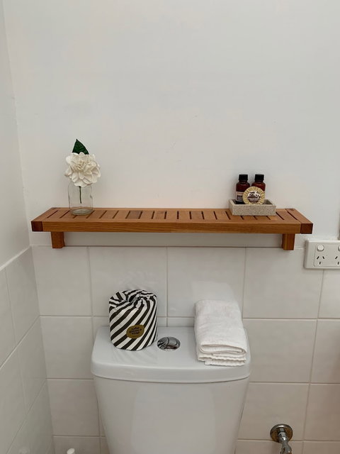 Guildford River Retreat - Lightning Ridge Tourism 5