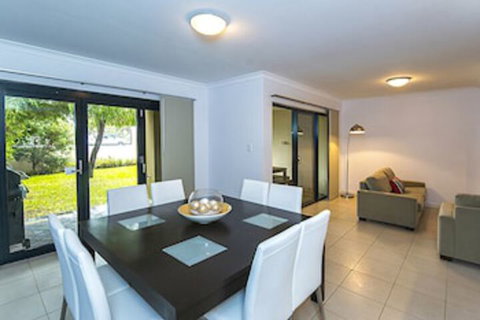 Yallingup Beach Resort - Lightning Ridge Tourism 4