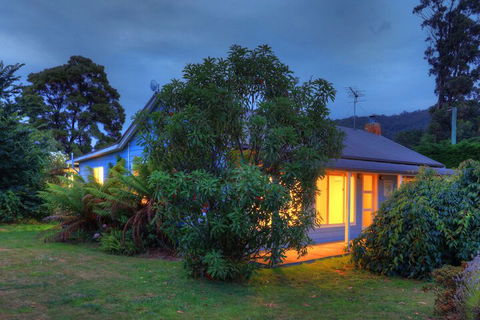 Fairwinds - Essentially Tas - Lightning Ridge Tourism 5