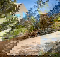 Rolling Waves 3 - Lightning Ridge Tourism