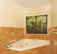 Suzanne s Hideaway - Lightning Ridge Tourism