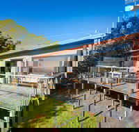 The Love Shack - Lightning Ridge Tourism