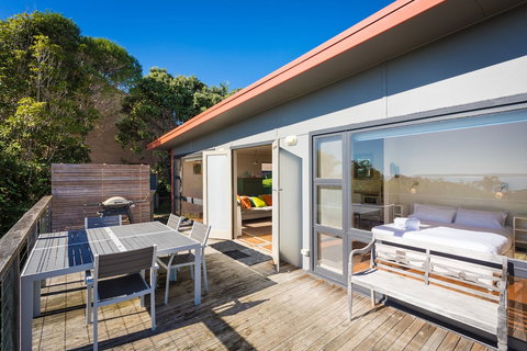 The Love Shack - Lightning Ridge Tourism 2