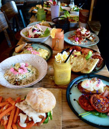 Kafe Neo - Lightning Ridge Tourism 0