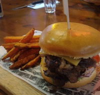 Hogs Breath Cafe - Lightning Ridge Tourism