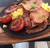 Hudaks Langtree Cafe - Lightning Ridge Tourism