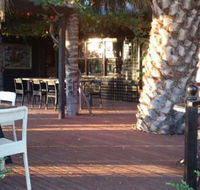McDougal Wines / St Elmo Cafe - Lightning Ridge Tourism
