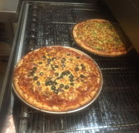 Mama Boys Pizza - Lightning Ridge Tourism