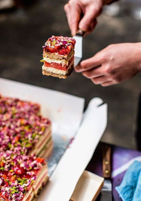 Black Star Pastry Rosebery - Lightning Ridge Tourism 2