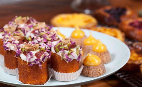 Black Star Pastry Rosebery - Lightning Ridge Tourism 6