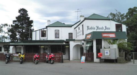 Robin Hood Inn - Lightning Ridge Tourism 0