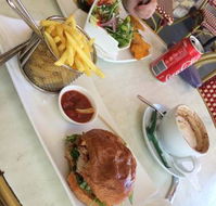 Supreme Bar and Restaurant - Lightning Ridge Tourism