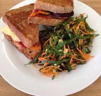 Clove Organic Cafe - Lightning Ridge Tourism