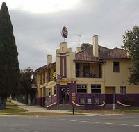 Commercial Hotel - Lightning Ridge Tourism