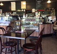 R  T's Bake and Brew - Lightning Ridge Tourism