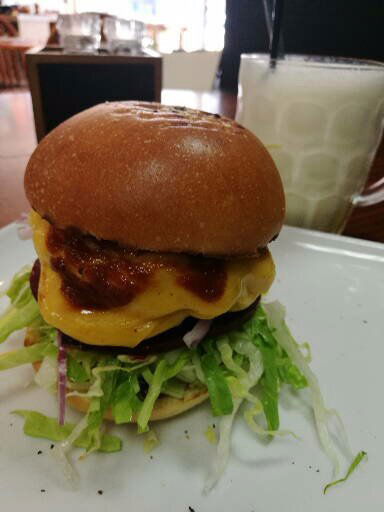 Pop Cafe - Lightning Ridge Tourism 3