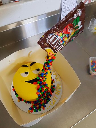Cox's Bakery - Lightning Ridge Tourism 0