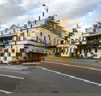 Horse and Jockey Hotel - Lightning Ridge Tourism