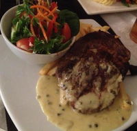 Bowning Hotel Dining Room - Lightning Ridge Tourism
