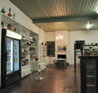 Barnesstore Emporium Cafe - Lightning Ridge Tourism