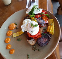 Two Before Ten - Lightning Ridge Tourism