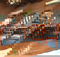 Oliver's Real Food - Lightning Ridge Tourism