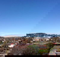 Custom Cater Cafe and Catering - Lightning Ridge Tourism