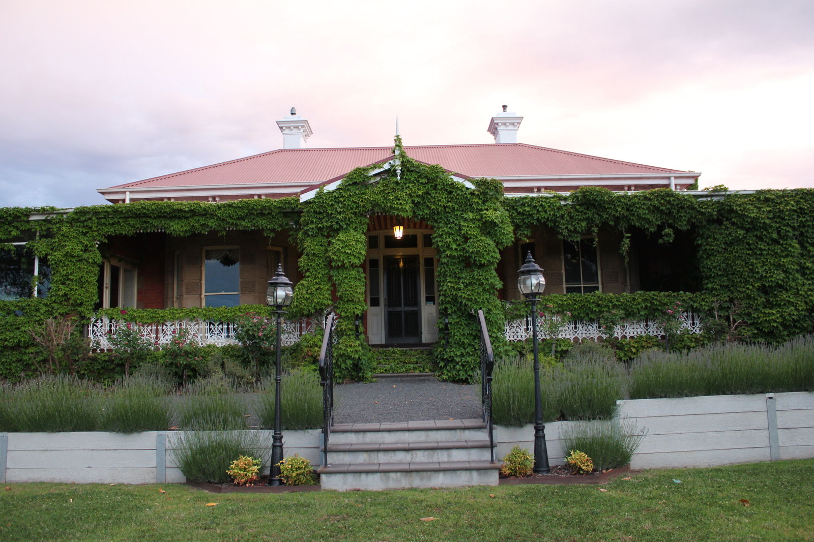  Lightning Ridge Tourism