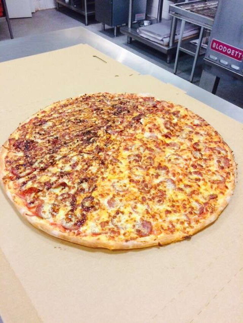 Rocky's Pizza - Lightning Ridge Tourism 0