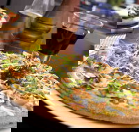 Pizza Capers - Noosa Heads - Lightning Ridge Tourism