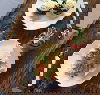 Tony's Fish Shop - Lightning Ridge Tourism