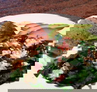 Two Sugars - Lightning Ridge Tourism